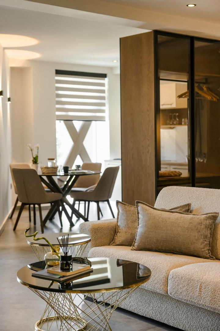 ארגוסטולי X Luxury Suites מראה חיצוני תמונה